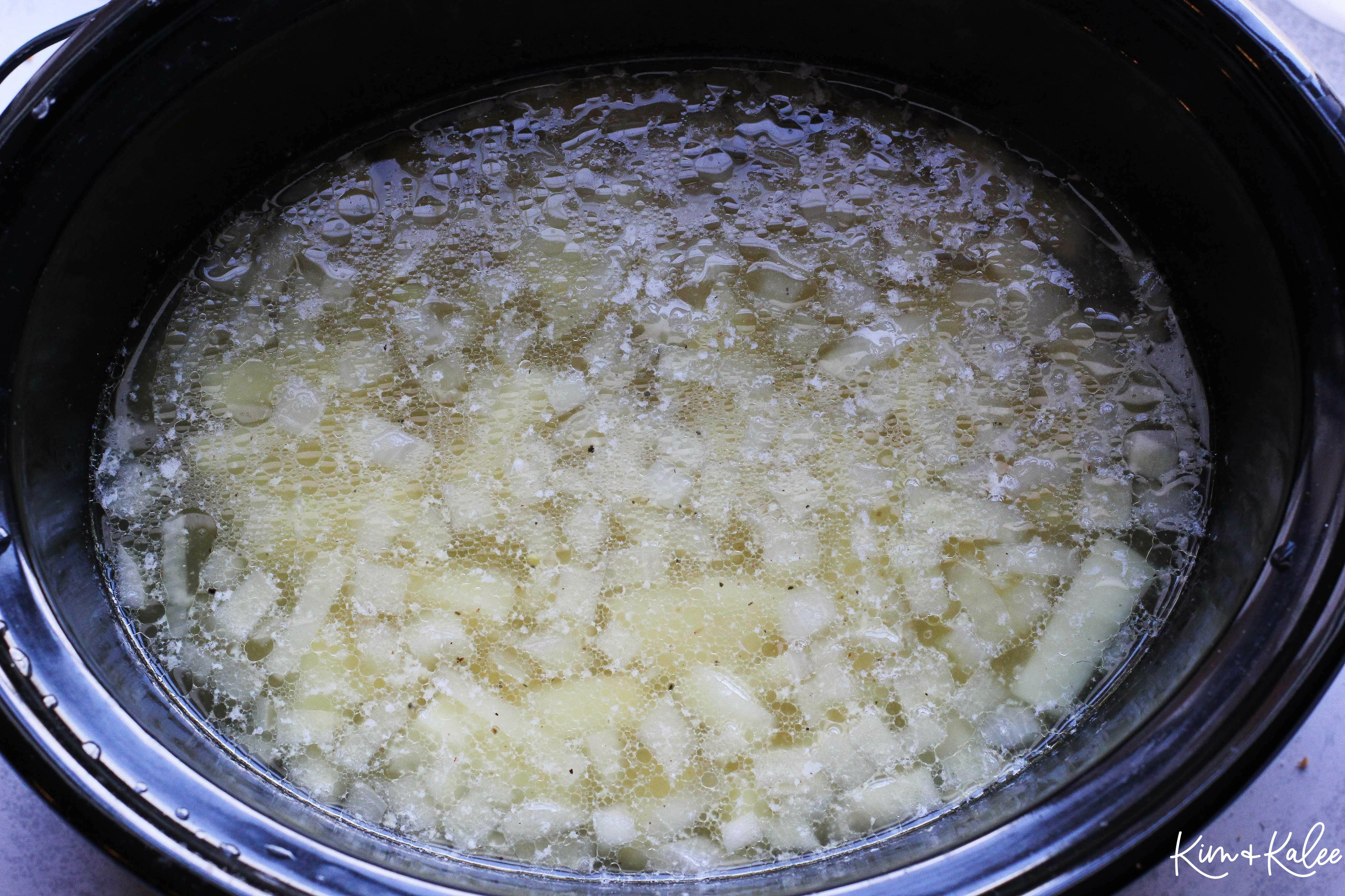 How to Make Potato Soup in the Crockpot