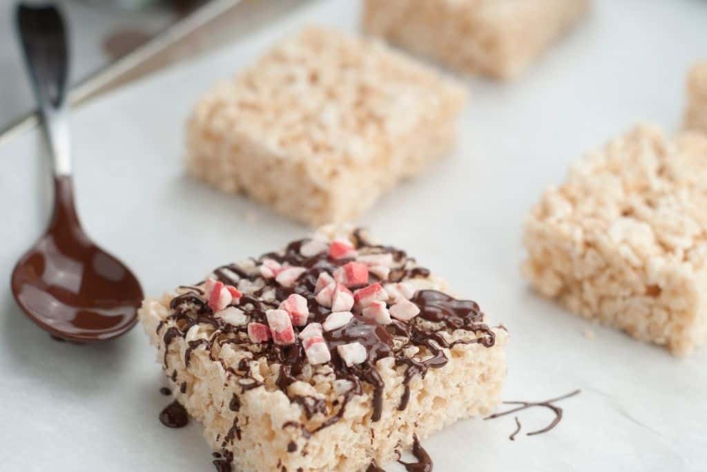 rice Krispie treats with chocolate and peppermint