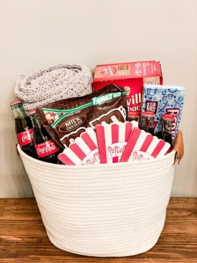 DIY Family Movie Night Kit Ideas (More Than Just Popcorn!)