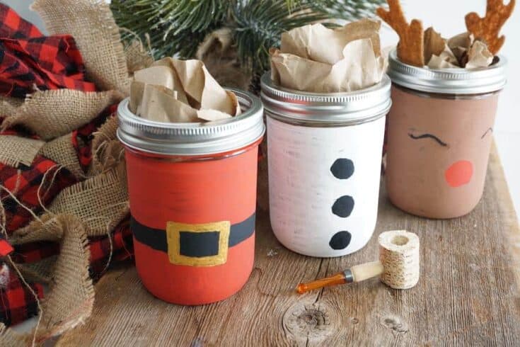 57 Best Easy DIY Christmas Gifts for Neighbors 2023