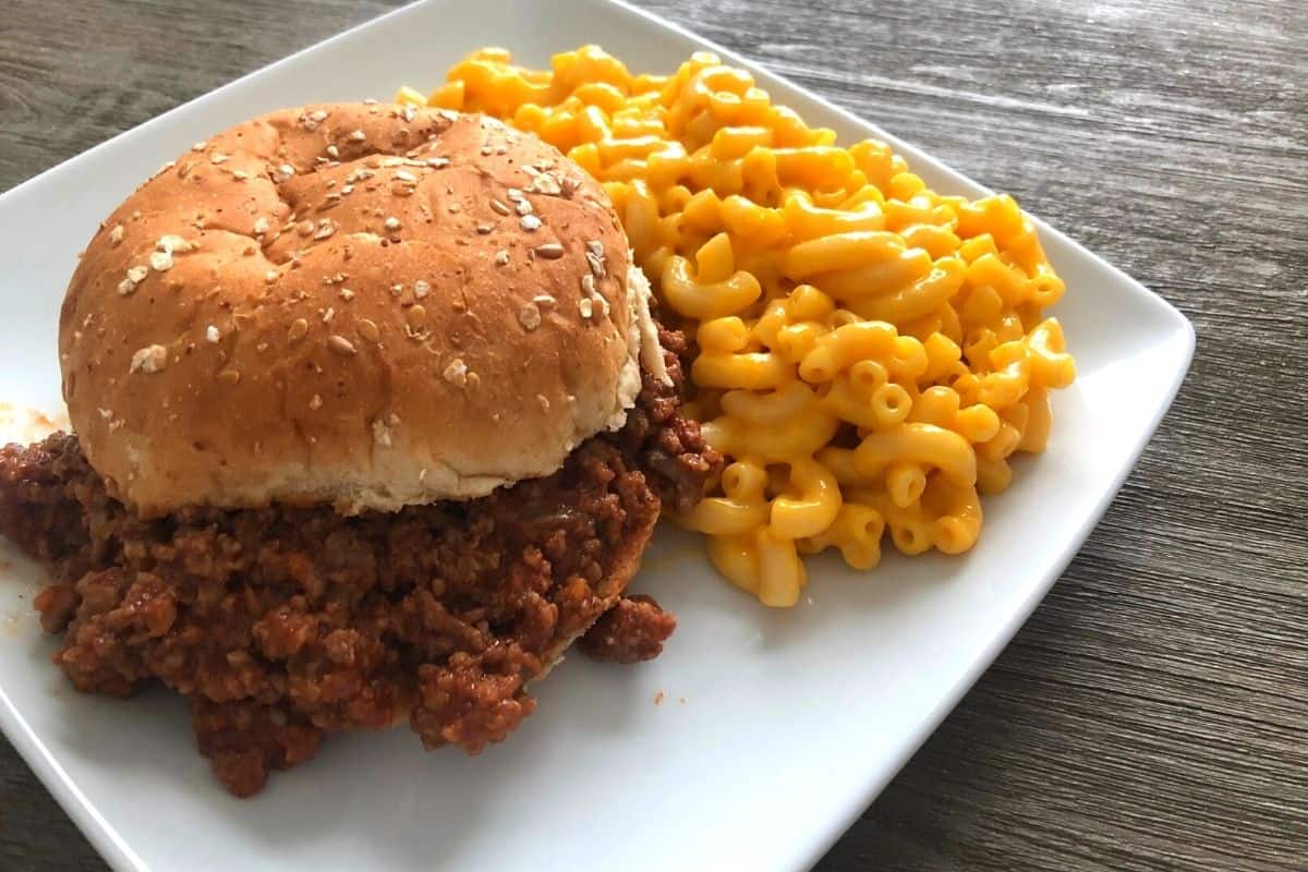 sloppy joes key west recipe with macaroni and cheese