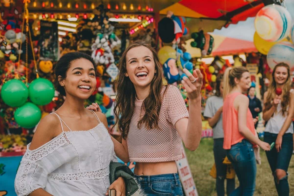 2 teens at a fair
