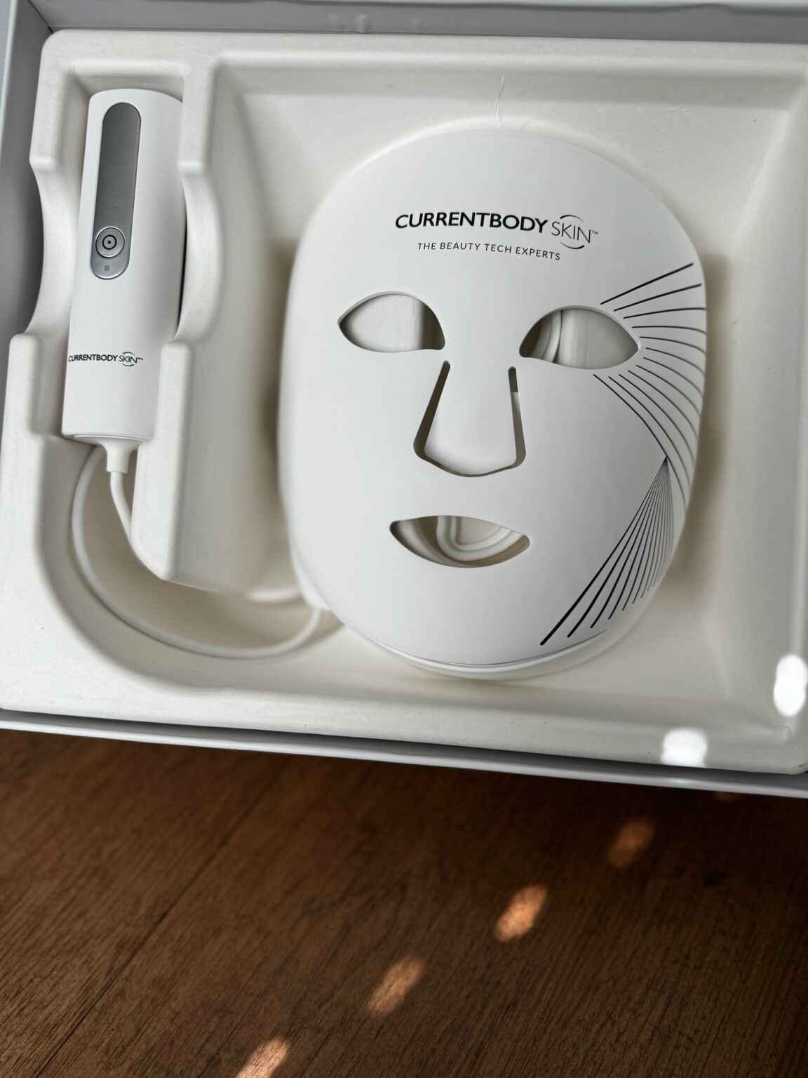 Honest CurrentBody LED Light Therapy Series 2 Mask Review
